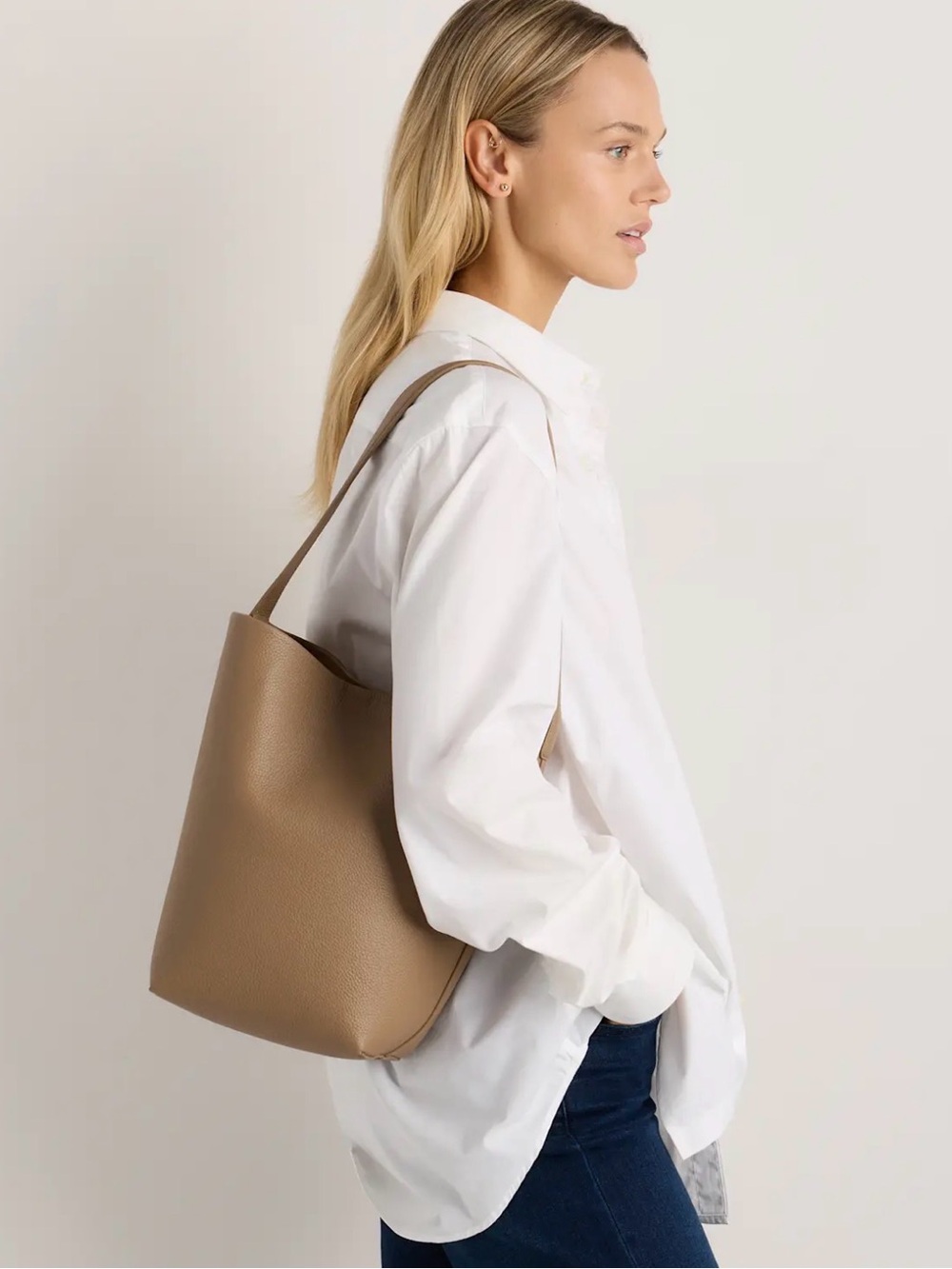 Quince Penelope small shoulder bucket bag warm taupe